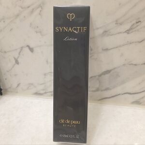 🌸🌸 Cle De Peau Synactic Lotion